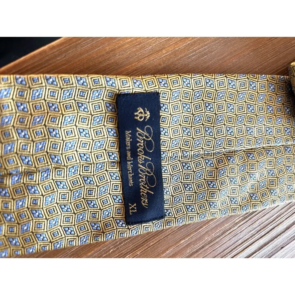 VTG Brooks Brothers Tie NWT Yellow Geometric Print 100% Italian Silk Made In USA